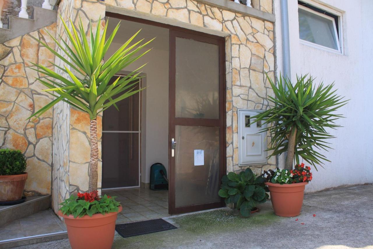 Apartments With A Parking Space Sali, Dugi Otok - 8084 Exterior photo